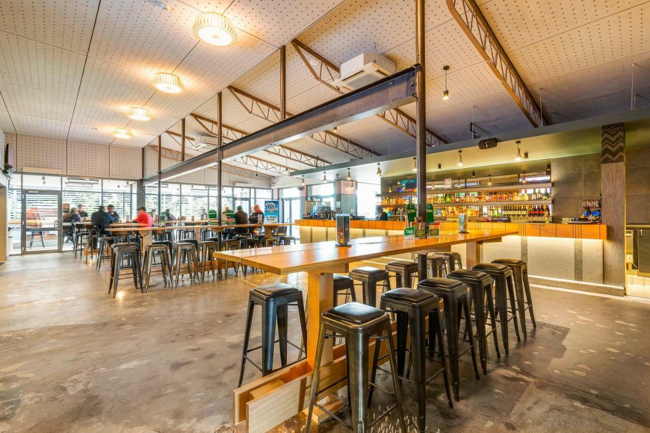 Nightcap At Ocean Beach Hotel Umina Beach Exterior foto